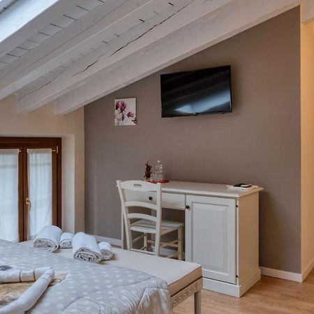 Bed and Breakfast Cascina Volta à Brescia Extérieur photo